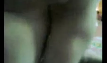 Whitney Wright picchia il suo ragazzo. nonna sex porno