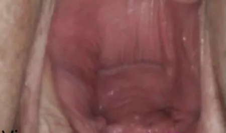Un nero nonne porno con giovani nel culo.