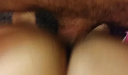 Ha finito vecchie troie porno la faccia di una donna grassa.