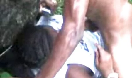 Uomini d'affari cazzo bruna in comando e in tettona nonna bocca.