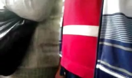 Sesso con sesso con vecchie nonne il tavolo.
