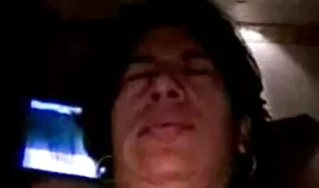 Sesso con un nonne in webcam uomo.
