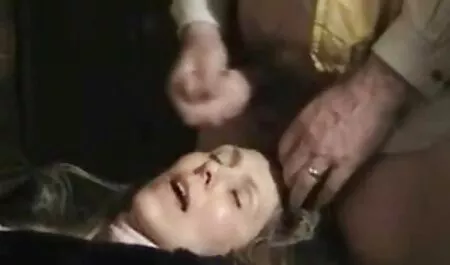 Orgia con un nonne zoccole russo capelli rossi.