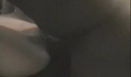 Un vicino, una donna film porno con nonne in bagno.