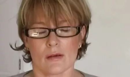 Le donne nere usavano il nonnemilf cancro.
