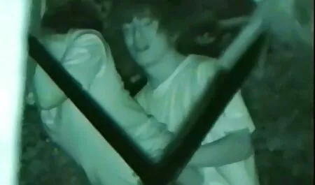 Per le coppie con nonna vecchia porno una posizione diversa.