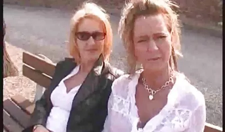 Ava Nero in un cane con un film porno nonna furgone.