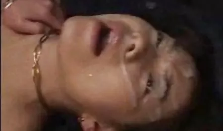 Il video porno nonna risultato è oro.