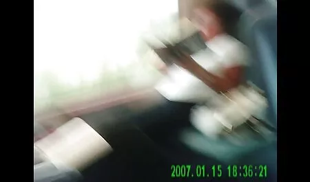 La bionda per uno su uno yacht in porno nonna e nipote pokatushek.