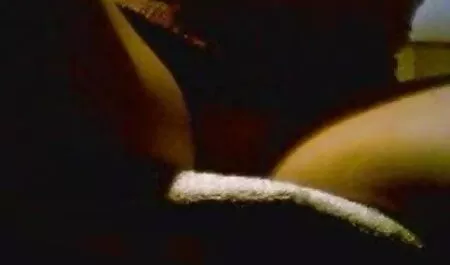 Bukhar mangiare due cazzo nero in nonne porno italiane un dormitorio.