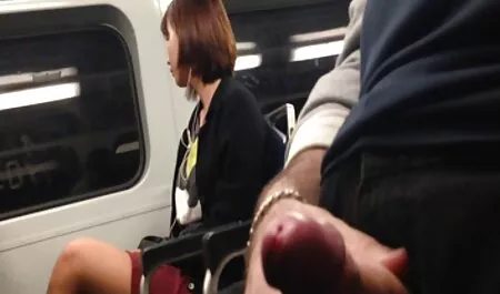 Davanti a uno specchio. nonna italiana porno