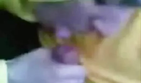 La ragazza non sapeva che peccato che sia come un nonna porca cugino.