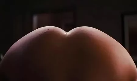 Gli uomini si nonne puttane sono uniti a Les.