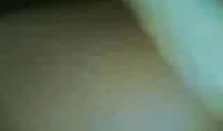 Masturbazione alla vagina di un amico. nonnetta porno