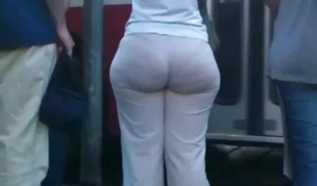 Sesso con molto vecchie porno i capelli ricci.