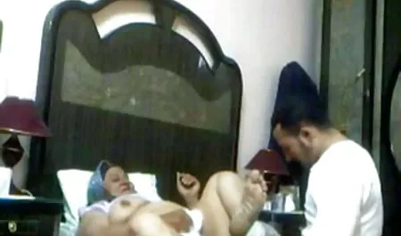 Tassista, con porno nonne calde il petto.