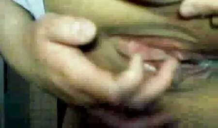 Fare l'amore nonna violentata dal nipote nella natura.